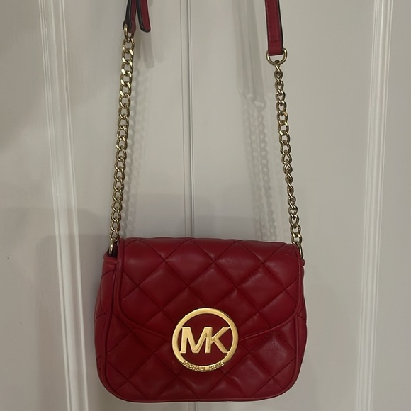 Michael Kors Red Quilted Crossbody Bag - Picture 5 of 5